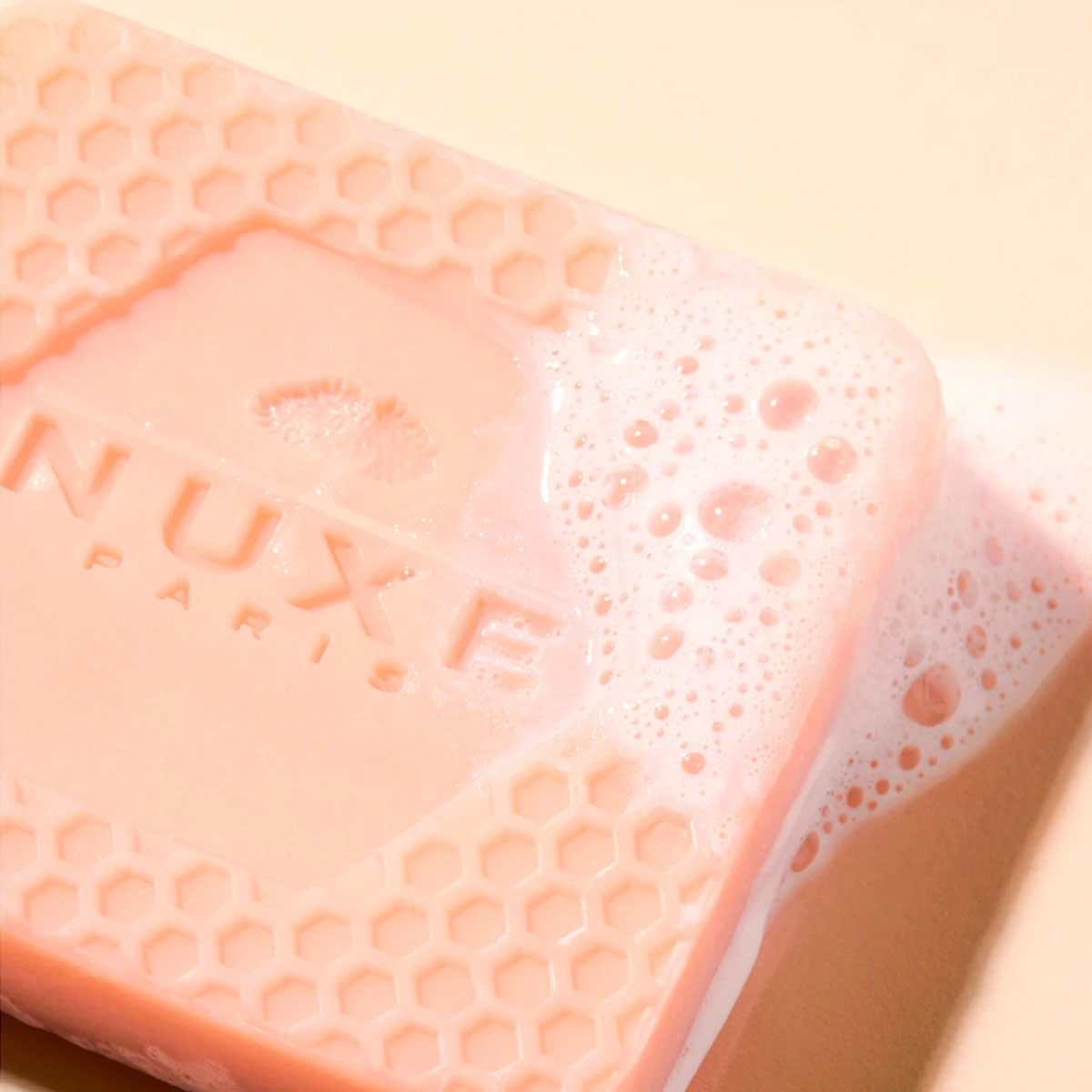 NUXE Rêve de Miel Gentle Shampoo Bar