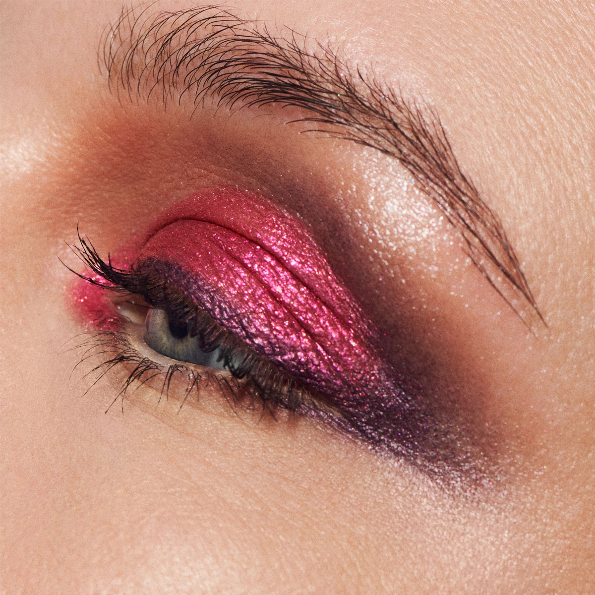 MAC Dazzleshadow Liquid Eyeshadow