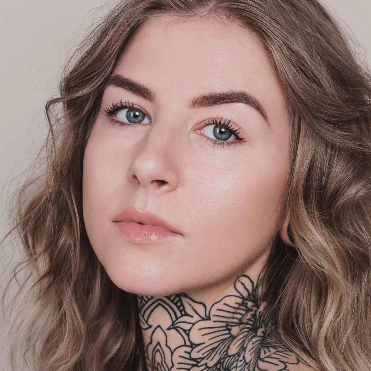 Mádara Skin Equal Soft Glow Foundation SPF 20 +